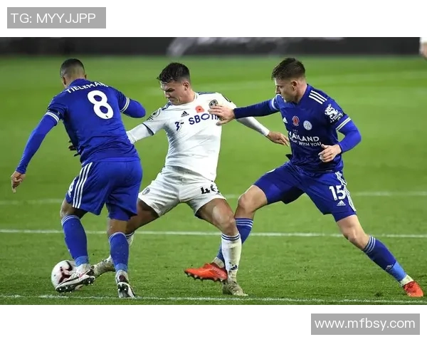 利兹联与门兴对决前瞻分析双方战术与球员状态的全面解读